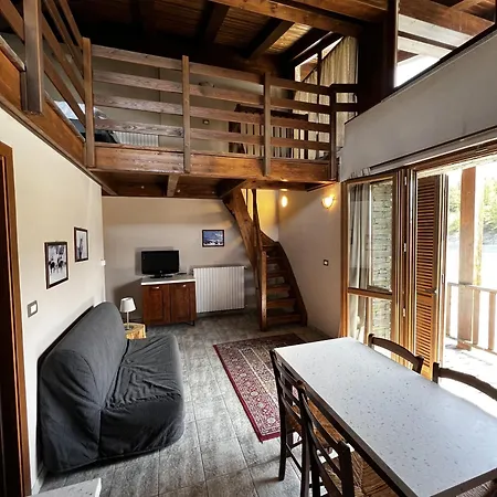 雪绒花小屋酒店 3* 塞斯特雷
