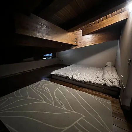 雪绒花小屋酒店 3*