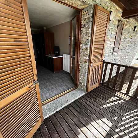 雪绒花小屋酒店 公寓式酒店 塞斯特雷