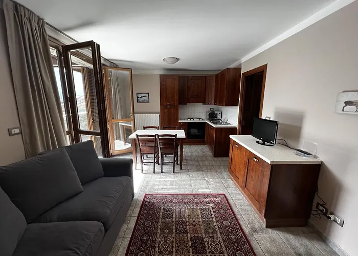 מלון דירות Edelweiss - Estella Collection 4*